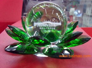 水晶莲花 佛教文化的纯净象征与礼品价值