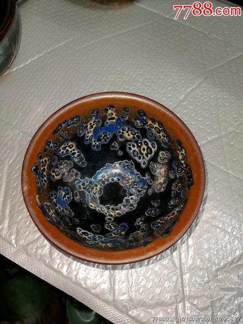 瓷碗一个,现代仿品,品相如图,欢迎收藏-其他工艺品-7788商城